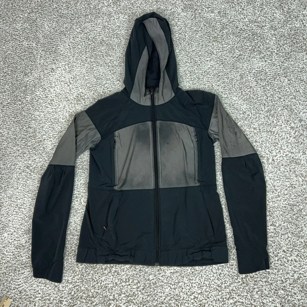 Lululemon Jacket Women 8 Black Gray Hooded Softshell Full Zip Running Reflective